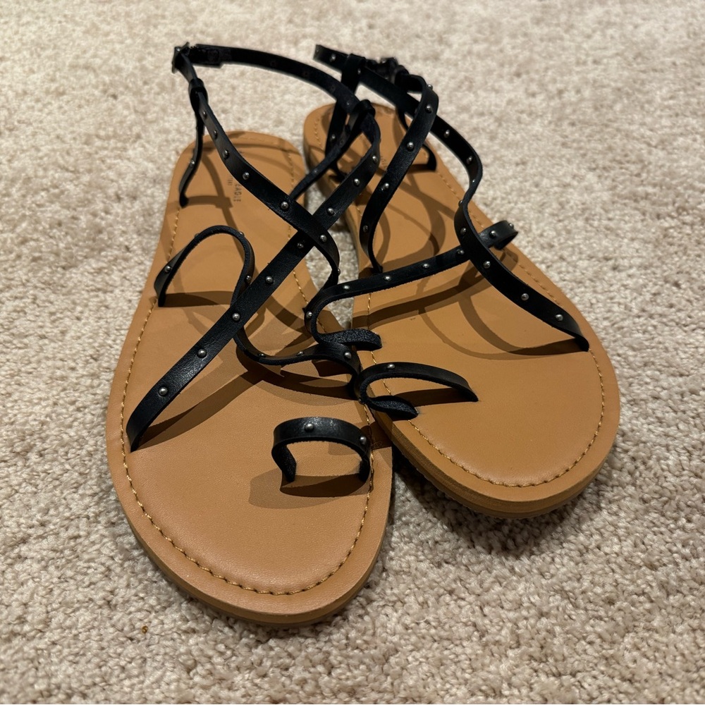 AE Black Gladiator Inspired Sandals - Picture 2 of 4
